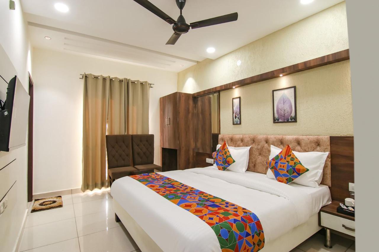 Fabhotel Spring Amritsar Extérieur photo